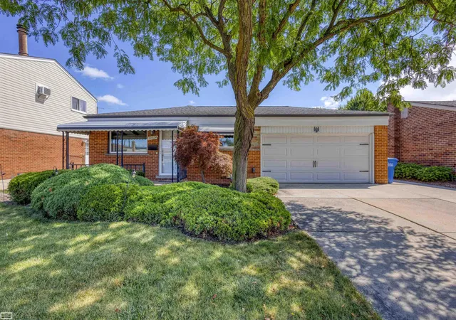 Photo 1 of Sale Pending at 30924 Bradner Dr, Warren City Macomb, MI 48088 | MLS# 58050219458 | Listing updated on 2026-08-23