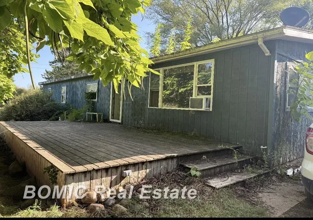 Photo 1 of Sale Pending at 2555 S Murray Rd, Wells Township Tuscola, MI 48723 | MLS# 61050219460 | Listing updated on 2026-08-25