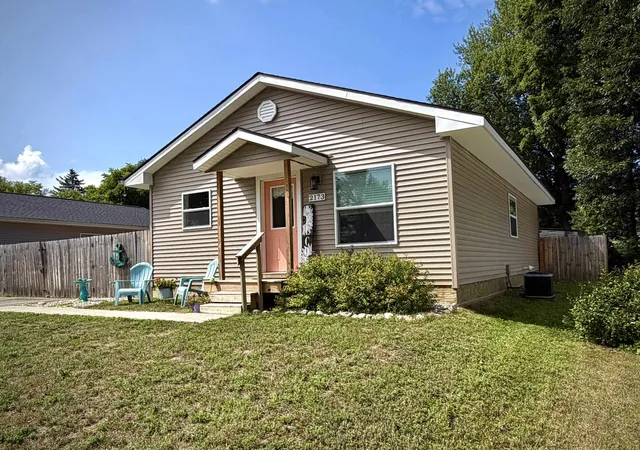 1st image of 2173 West St, Central Lake Township Antrim, MI 49622 | MLS# 78080072684