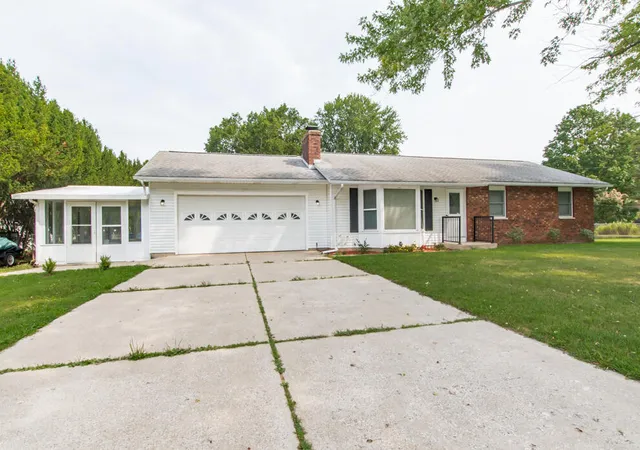 Photo 1 of Sale Pending at 3093 Thayer Ave, Cooper Charter Township Kalamazoo, MI 49004 | MLS# 66026044443 | Listing updated on 2026-08-24