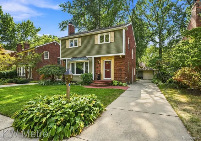 Photo 3 of Single family home for sale at 3749 Cumberland Rd, Berkley City Oakland, MI 48072 | MLS# 20261067166 | Listing updated on 2026-08-29