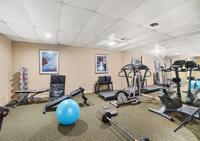 2nd image of 742 W Kilgore Rd, KalamazooCity_Kalamazoo, MI 49008