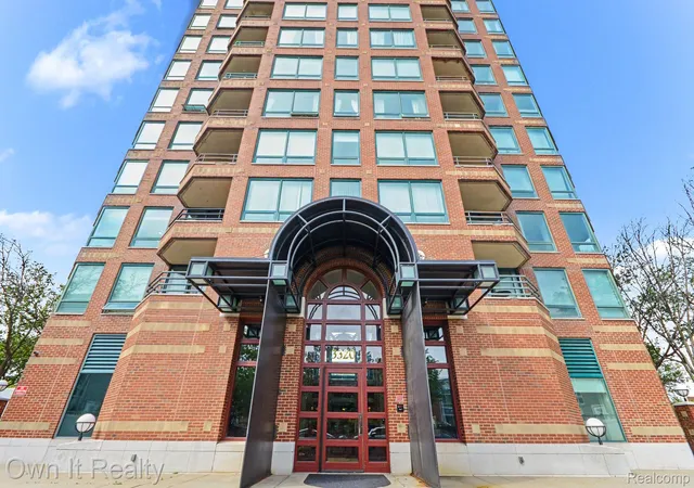 Photo 3 of Condo for sale at 3320 Spinnaker Ln #2F, Detroit City Wayne, MI 48207 | MLS# 20261067169 | Listing updated on 2026-08-23