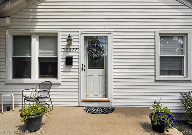 Photo 3 of Single family home for sale at 23022 Cleveland St, Dearborn City Wayne, MI 48124 | MLS# 20261067175 | Listing updated on 2026-09-18