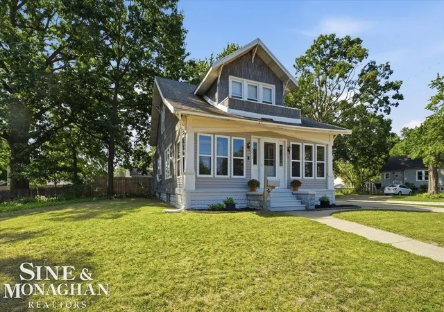 2nd image of 2822 S Boulevard Boulevard, Port Huron City St Clair, MI 48060 | MLS# 58050219467