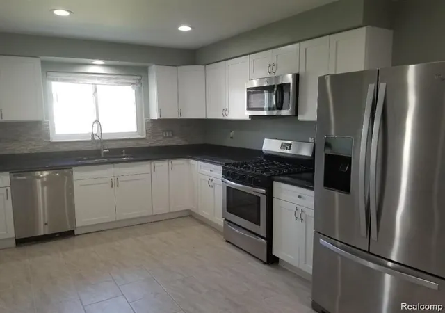 14th image of 18203 Mott, Eastpointe City Macomb, MI 48021 | MLS# 20261067180