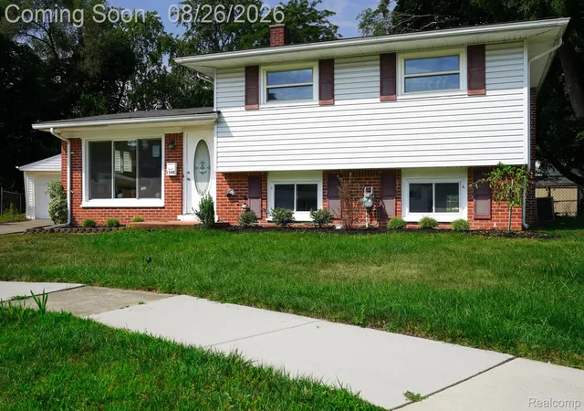 Photo 2 of Single family home for sale at 1348 Gault Dr, Ypsilanti Charter Township Washtenaw, MI 48198 | MLS# 20261067186 | Listing updated on 2026-08-26