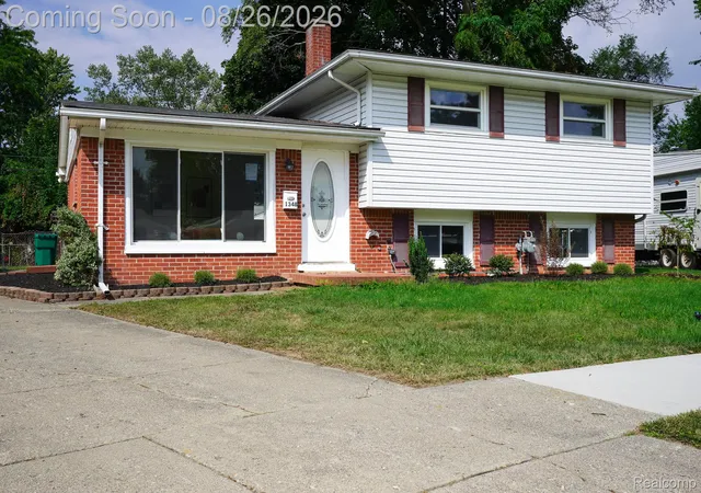 Photo 3 of Single family home for sale at 1348 Gault Dr, Ypsilanti Charter Township Washtenaw, MI 48198 | MLS# 20261067186 | Listing updated on 2026-08-26