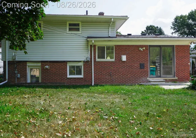 Photo 3 of Single family home for sale at 1348 Gault Dr, Ypsilanti Charter Township Washtenaw, MI 48198 | MLS# 20261067186 | Listing updated on 2026-08-26