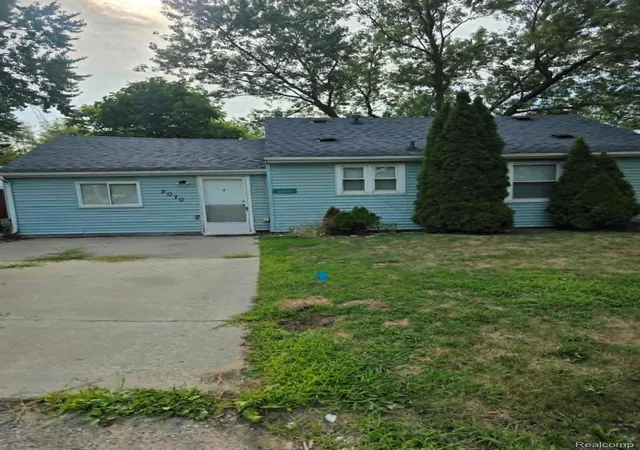 1st image of 2070 Harwine St, Flint Charter Township Genesee, MI 48532 | MLS# 20261067187