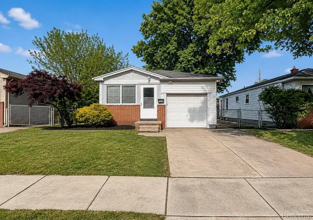 Photo 1 of Single family home for sale at 4241 Fordline Rd, Lincoln Park City Wayne, MI 48146 | MLS# 20261067188 | Listing updated on 2026-08-22