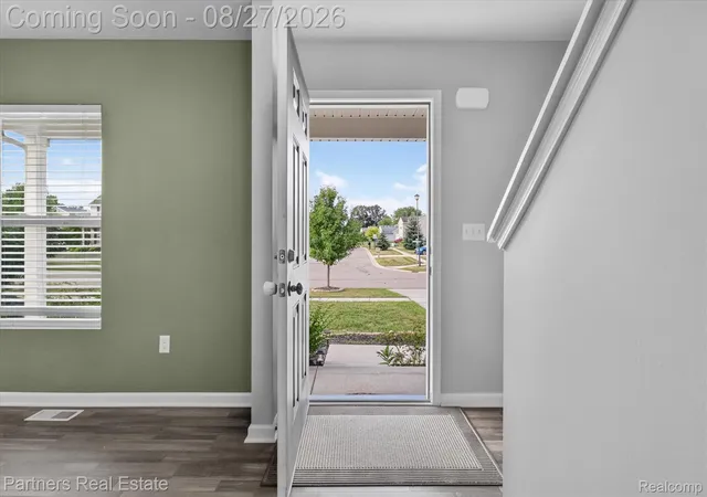 Photo 2 of Single family home for sale at 424 Saddlebrook Dr, Linden City Genesee, MI 48451 | MLS# 20261067191 | Listing updated on 2026-09-16