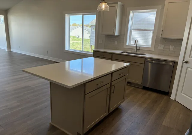 2nd image of 12455 Glenburn Dr #39, Grand Haven Charter Township Ottawa, MI 49417 | MLS# 65026044460