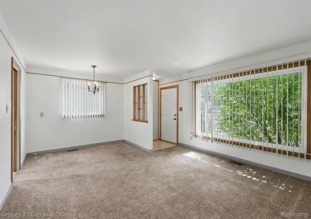Photo 4 of Single family home for sale at 31512 Joy Rd, Livonia City Wayne, MI 48150 | MLS# 20261067205 | Listing updated on 2026-10-20