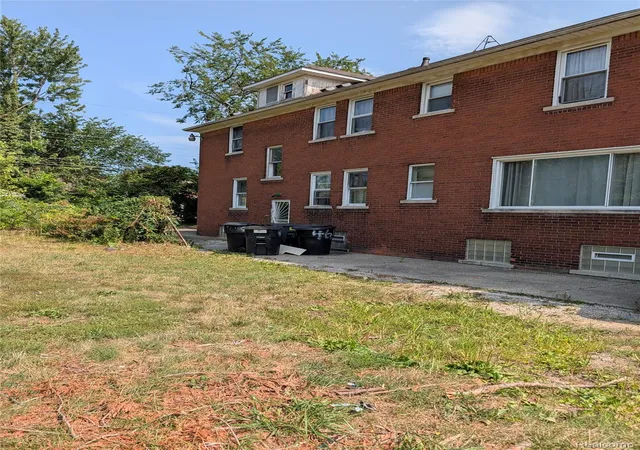 Photo 3 of Multi family home for sale at 4618 Chatsworth St, Detroit City Wayne, MI 48224 | MLS# 20261067210 | Listing updated on 2026-08-27