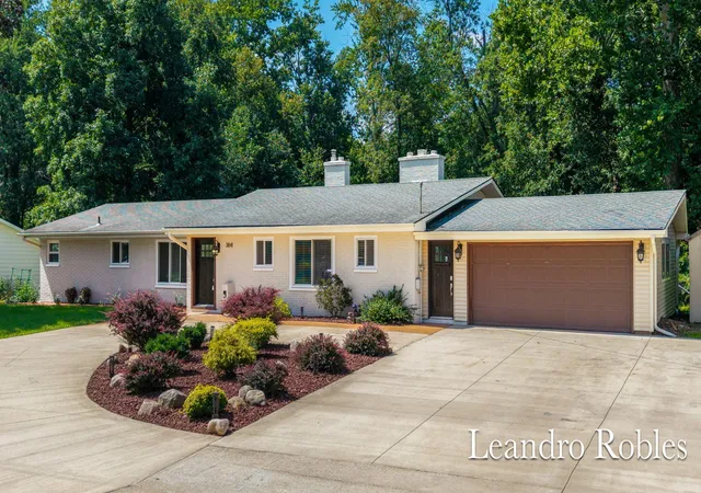 1st image of 3841 Wedgewood Dr Sw, Wyoming City Kent, MI 49519 | MLS# 65026044480