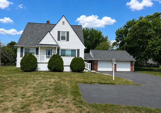 Photo 1 of Single family home for sale at 2196 S Dye Rd, Flint Charter Township Genesee, MI 48532 | MLS# 5050219483 | Listing updated on 2026-09-09