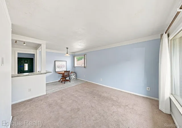 5th image of 32980 Rosslyn Ave, Garden City City Wayne, MI 48135 | MLS# 20261067255