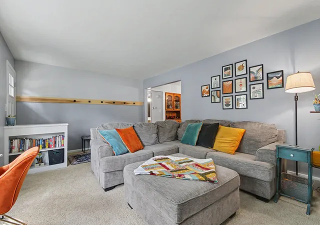 5th image of 1297 Katrina Dr Se, Kentwood City Kent, MI 49508 | MLS# 65026044491
