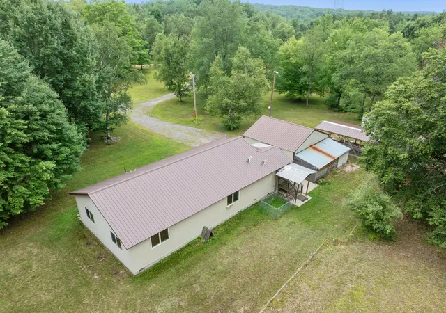Photo 3 of Single family home for sale at 11642 S Woodland Dr, Richland Township Missaukee, MI 49601 | MLS# 65026044496 | Listing updated on 2026-08-22
