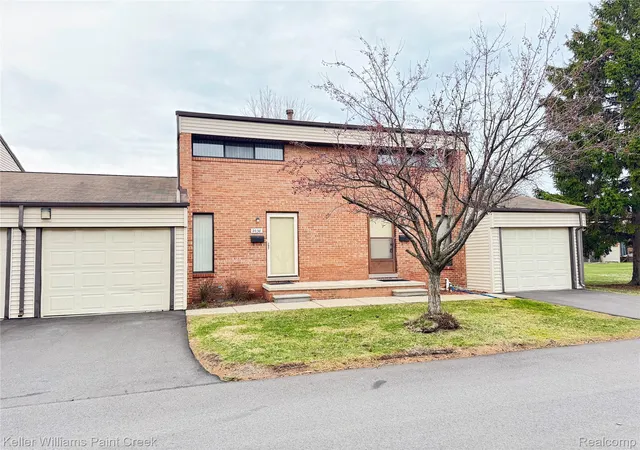1st image of 2038 Roman Ct, Warren City Macomb, MI 48092 | MLS# 20261067272