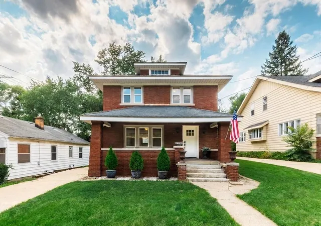 Photo 1 of Sale Pending at 517 Eastern Ave Ne, Grand Rapids City Kent, MI 49503 | MLS# 65026044500 | Listing updated on 2026-09-14