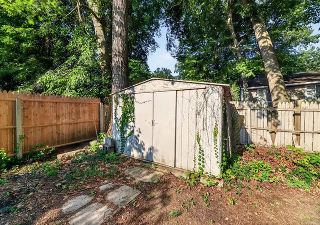 2nd image of 4445 Marshall Ave Se, Kentwood City Kent, MI 49508 | MLS# 65026044501
