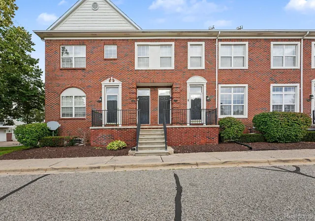 Condo for sale at 43054 Strand Dr, SterlingHeightsCity_Macomb, MI 48313 | MLS# 20261067283