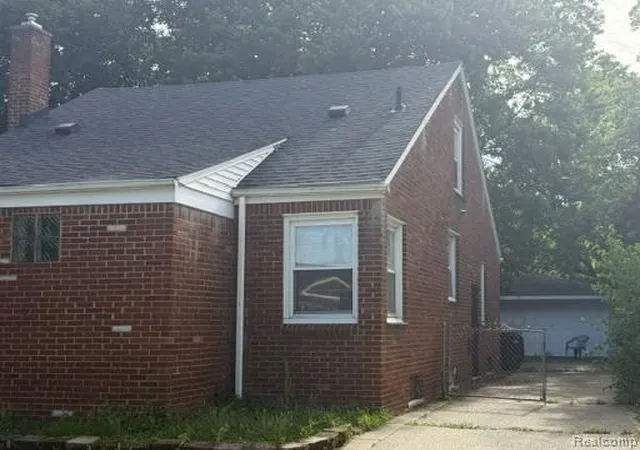 Photo 3 of Single family home for sale at 8260 Beaverland, Detroit City Wayne, MI 48239 | MLS# 20261067285 | Listing updated on 2026-08-23