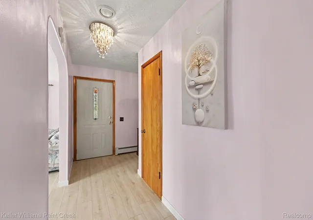 Photo 4 of Single family home for sale at 4959 Irwindale Dr, Waterford, MI 48328 | MLS# 20261067288 | Listing updated on 2026-10-24
