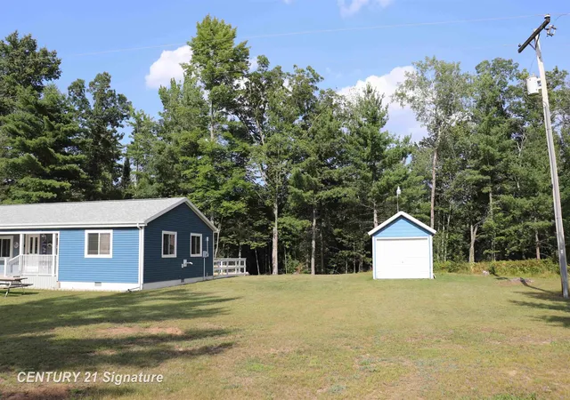 3rd image of 234 W Elder Bch, Summerfield Township Clare, MI 48625 | MLS# 61050219500