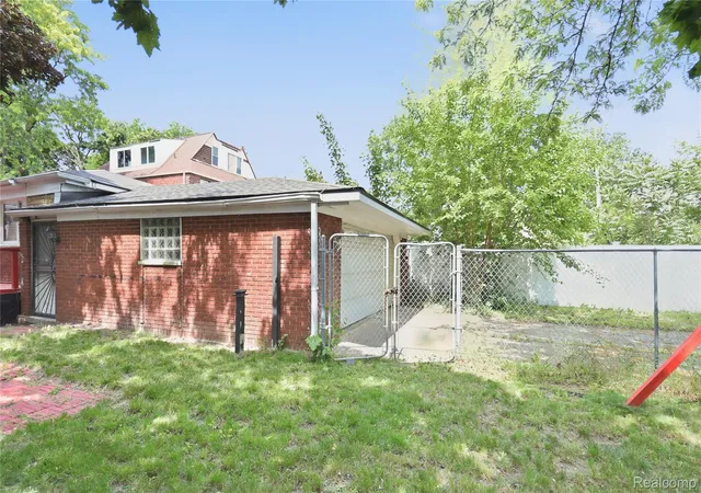 33rd image of 2555 W Boston Blvd, Detroit City Wayne, MI 48206 | MLS# 20261067297