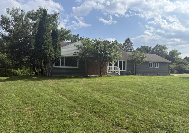 2nd image of 1122 W Green St, Hastings City Barry, MI 49058 | MLS# 64026044517