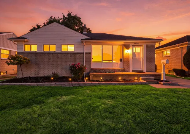 1st image of 26200 Marlene St, Roseville City Macomb, MI 48066 | MLS# 58050219506