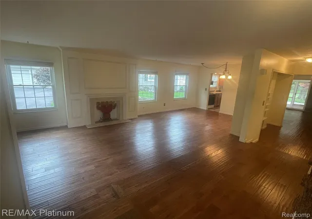 4th image of 2612 E Williamsburg Cir N, Auburn Hills City Oakland, MI 48326 | MLS# 20261067319