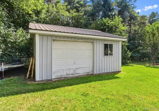 4th image of 2310 Peppermill Rd, Lapeer Township Lapeer, MI 48446 | MLS# 20261067326