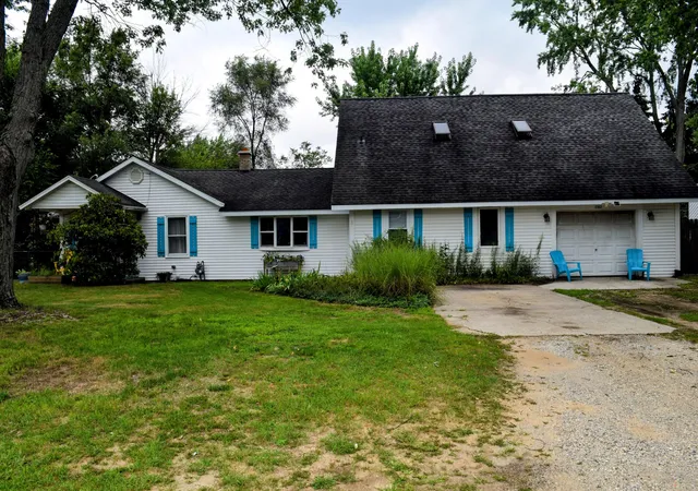 Photo 2 of Single family home for sale at 1080 Bellway Ave, Norton Shores City Muskegon, MI 49441 | MLS# 65026044535 | Listing updated on 2026-09-11