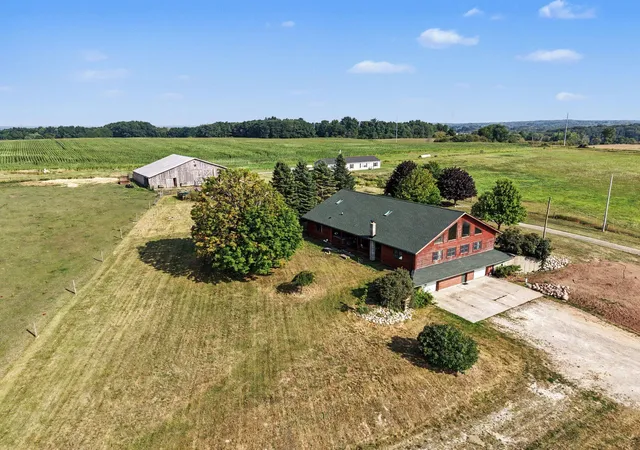 1st image of 332 N Warner Ave, Denver Township Newaygo, MI 49412 | MLS# 67026044533