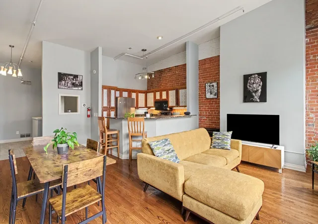 2nd image of 120 W Washington St #I, Ann Arbor City Washtenaw, MI 48104 | MLS# 81026044539