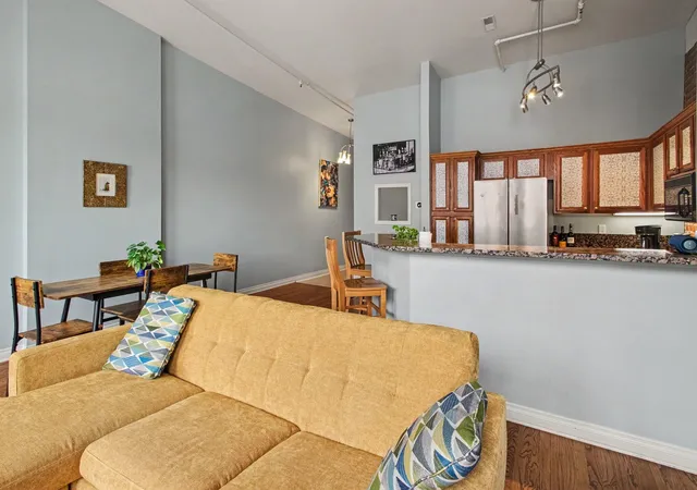 Photo 3 of Condo for sale at 120 W Washington St #I, Ann Arbor City Washtenaw, MI 48104 | MLS# 81026044539 | Listing updated on 2026-08-23