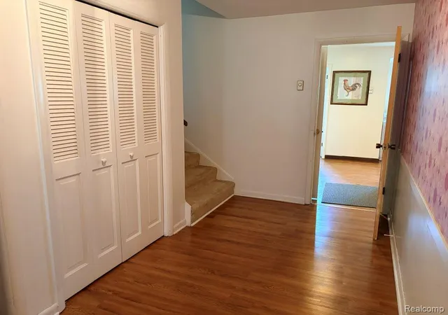 Photo 3 of Single family home for sale at 5881 Rowland Pine Ct, Marion Township Livingston, MI 48843 | MLS# 20261067353 | Listing updated on 2026-08-25
