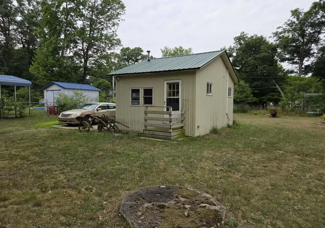 2nd image of 931 S Pierce Rd, Unknown Out Of State, MI 49349 | MLS# 72026044550