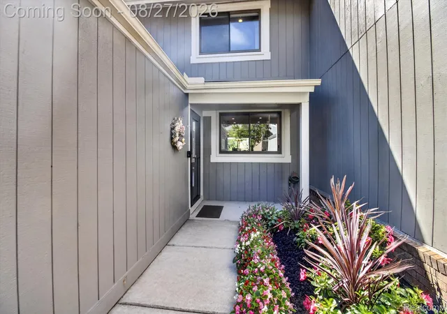 Photo 2 of Condo for sale at 846 Yorktown Crt, Northville City Oakland, MI 48167 | MLS# 20261067374 | Listing updated on 2026-09-12