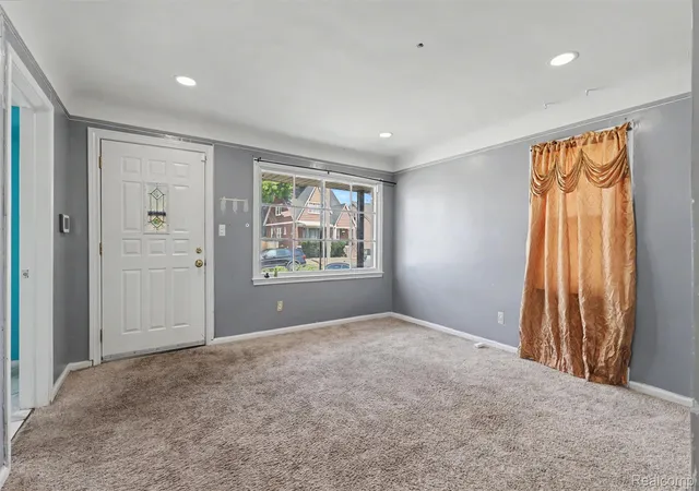Photo 4 of Single family home for sale at 1423 Cicotte Ave, Lincoln Park City Wayne, MI 48146 | MLS# 20261067384 | Listing updated on 2026-09-08