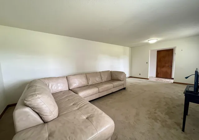 Photo 3 of Single family home for sale at 3091 S Hillsdale Rd, Cambria Township Hillsdale, MI 49242 | MLS# 53026044560 | Listing updated on 2026-10-01