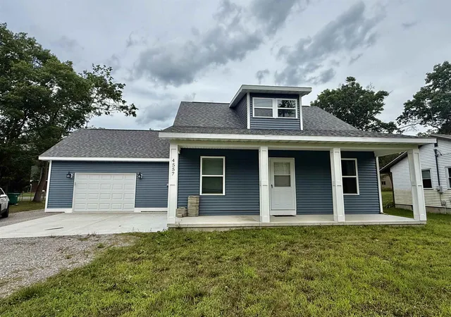 2nd image of 4557 F 41, Oscoda Charter Township Iosco, MI 48750 | MLS# 77080072714