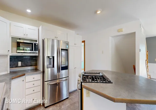 Photo 2 of Single family home for sale at 4265 Hurds Corner Rd, Elmwood Township Tuscola, MI 48726 | MLS# 61050219524 | Listing updated on 2026-08-28