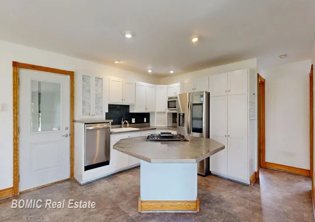 Photo 3 of Single family home for sale at 4265 Hurds Corner Rd, Elmwood Township Tuscola, MI 48726 | MLS# 61050219524 | Listing updated on 2026-08-28