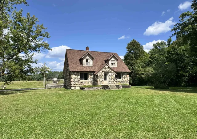 3rd image of 6479 E West Branch Rd, Richfield Township Roscommon, MI 48656 | MLS# 77080072715