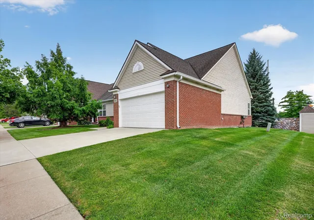 Photo 3 of Condo for sale at 6655 Cortland Ave #44, Genoa Township Livingston, MI 48114 | MLS# 20261067398 | Listing updated on 2026-09-12